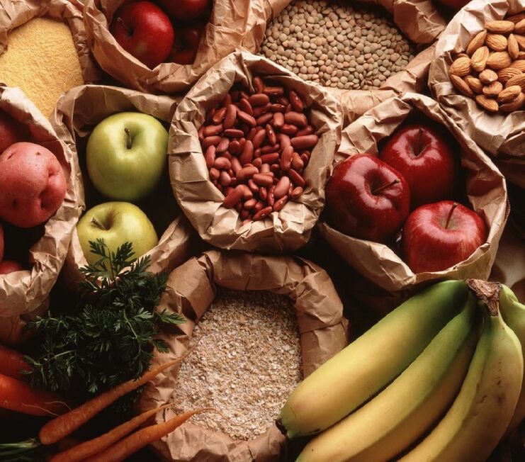 Parazitlerin vücudunu temizlemek için diyet hazırlığı için faydalı besinler